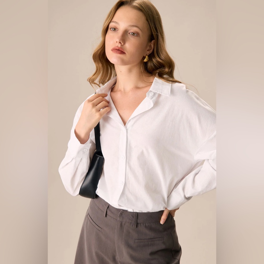 NWT RIHOAS Women's White Lapel Long Sleeve Shirt
Sz S